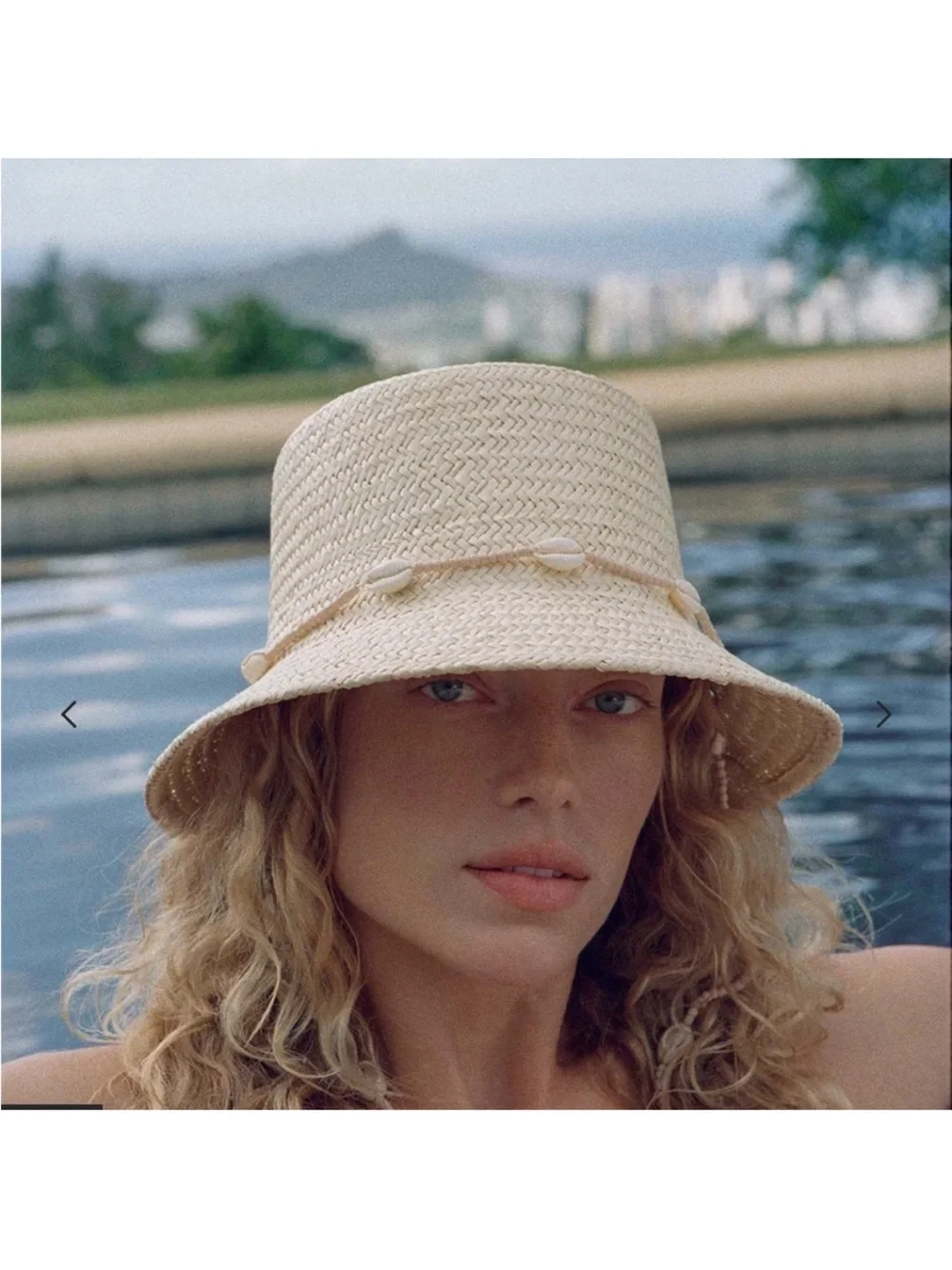 Lack of color Inca bucket hat seashells